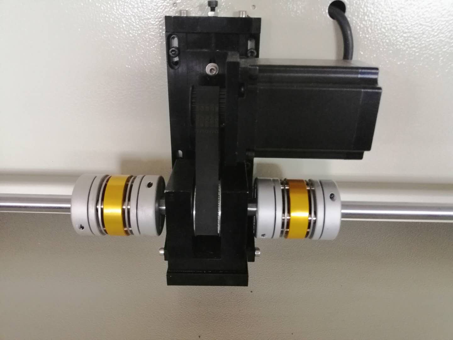 皮革布料激光切割機(jī)有哪些部分組成